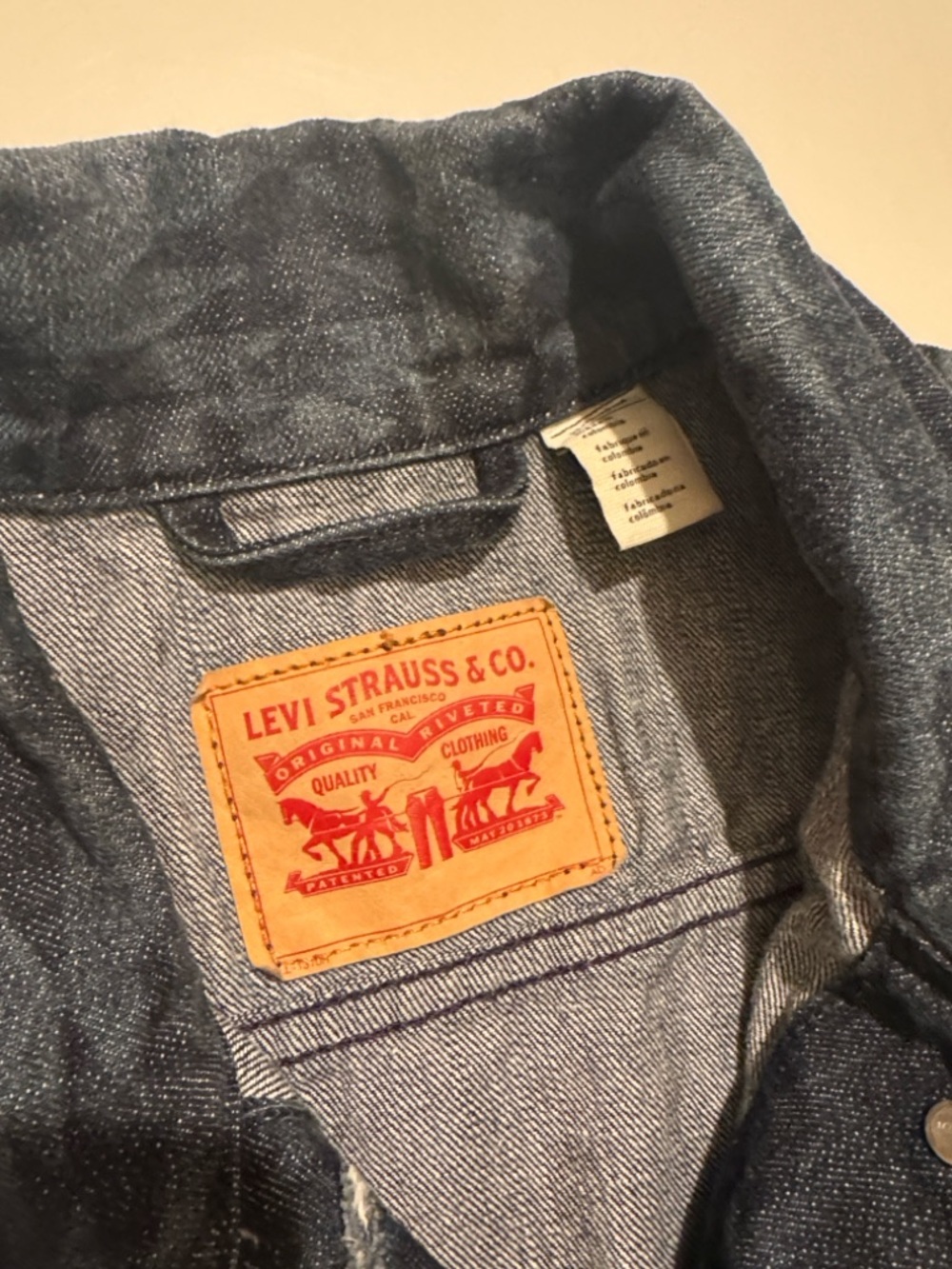 Levi's Dark Indigo Patterned Denim Vest Size Xl - Picture 4 of 7